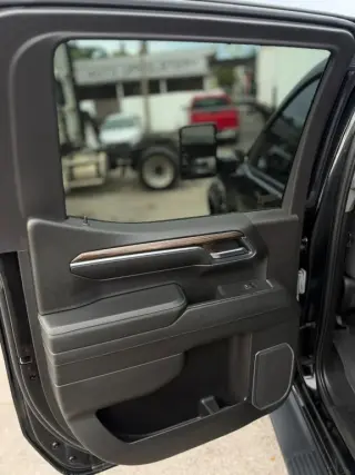 2024 Chevrolet SILVERADO 1500 CREW CAB