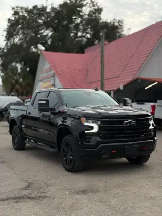 2024 Chevrolet SILVERADO 1500 CREW CAB