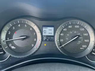 2012 INFINITI M
