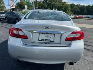 2012 INFINITI M