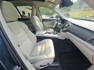 Volvo XC90 2023 AWD B5 Core 4dr SUV