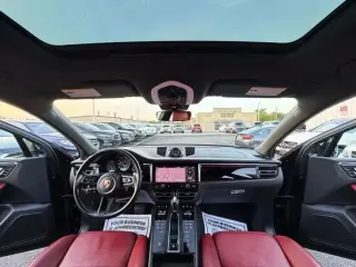 2023 PORSCHE MACAN