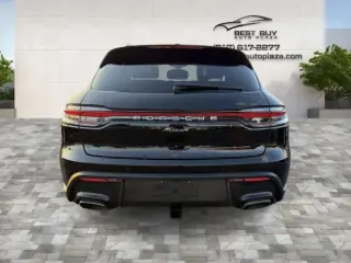 2023 PORSCHE MACAN
