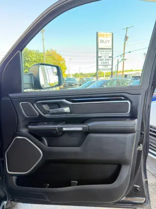 2019 RAM 1500 CREW CAB