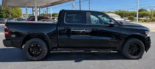 2019 RAM 1500 CREW CAB