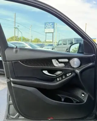 2018 MERCEDES-BENZ GLC
