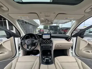 2019 MERCEDES-BENZ GLC