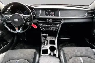 Kia Optima 2018 S 4dr Sedán