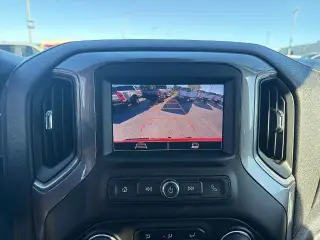 Chevrolet Silverado 1500 2024 4x4 Custom Trail Boss 4dr Cab con 5.8 ft. SB