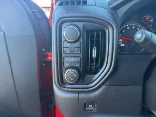 Chevrolet Silverado 1500 2024 4x4 Custom Trail Boss 4dr Cab con 5.8 ft. SB