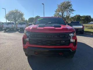Chevrolet Silverado 1500 2024 4x4 Custom Trail Boss 4dr Cab con 5.8 ft. SB