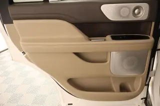 Lincoln Navigator 2023 4x4 Reserve 4dr SUV