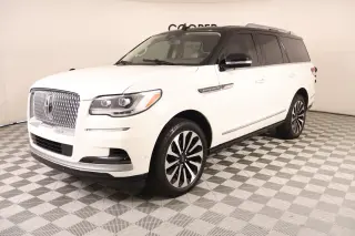Lincoln Navigator 2023 4x4 Reserve 4dr SUV