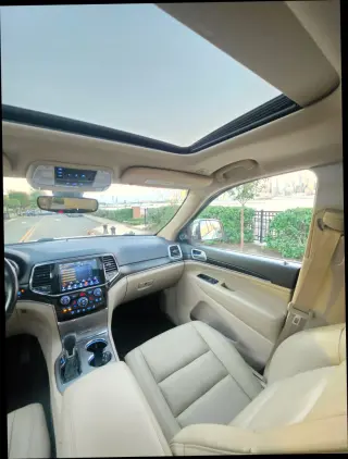 2020 Jeep GRAND CHEROKEE