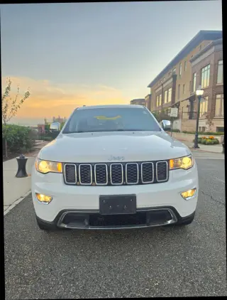 2020 Jeep GRAND CHEROKEE