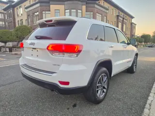2020 Jeep GRAND CHEROKEE