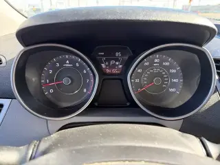 Hyundai ELANTRA 2016 SE 4 puertas Sedán 6M (EE. UU.)