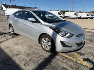 Hyundai ELANTRA 2016 SE 4 puertas Sedán 6M (EE. UU.)