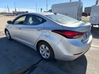 Hyundai ELANTRA 2016 SE 4 puertas Sedán 6M (EE. UU.)