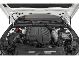 Audi A4 2024 AWD quattro S line Premium Plus 45 TFSI 4dr Sedán