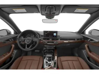Audi A4 2024 AWD quattro S line Premium Plus 45 TFSI 4dr Sedán