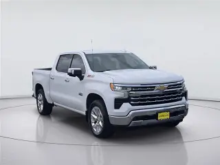 Chevrolet Silverado 1500 2022 4x4 LTZ 4dr Cab de Tripulación 5.8 ft. SB