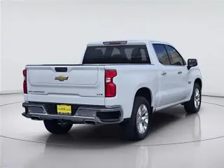 Chevrolet Silverado 1500 2022 4x4 LTZ 4dr Cab de Tripulación 5.8 ft. SB