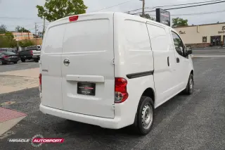2021 NISSAN NV200
