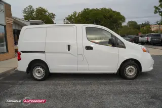 2021 NISSAN NV200