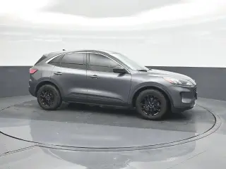 Ford Escape 2022 SE 4dr SUV