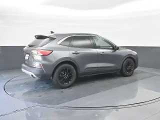 Ford Escape 2022 SE 4dr SUV