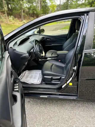 2016 TOYOTA PRIUS