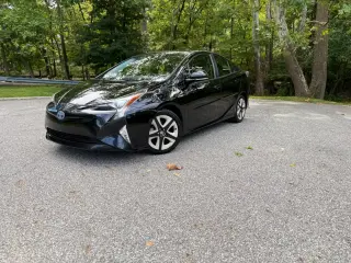 2016 TOYOTA PRIUS