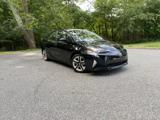 2016 TOYOTA PRIUS