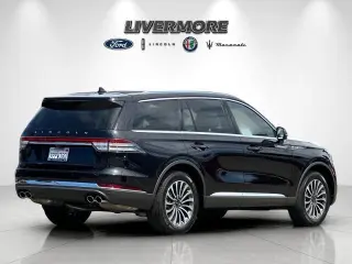 Lincoln Aviator 2023 AWD Reserve 4dr SUV