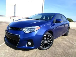 2015 TOYOTA COROLLA