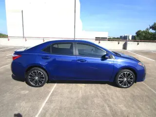 2015 TOYOTA COROLLA