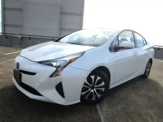 2017 TOYOTA PRIUS