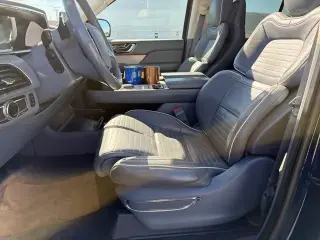 Lincoln Navigator 2019 4x4 Black Label 4dr SUV