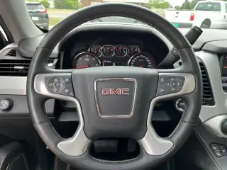 GMC Yukon XL 2016 4x2 SLT 4dr SUV
