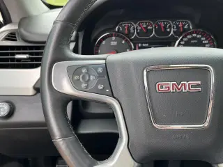 GMC Yukon XL 2016 4x2 SLT 4dr SUV