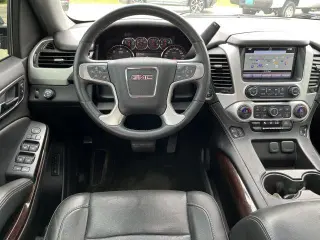 GMC Yukon XL 2016 4x2 SLT 4dr SUV