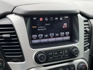 GMC Yukon XL 2016 4x2 SLT 4dr SUV