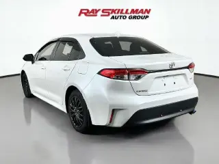 Toyota Corolla 2024 LE 4dr Sedán