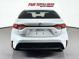 Toyota Corolla 2024 LE 4dr Sedán