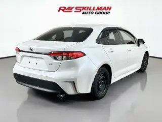 Toyota Corolla 2024 LE 4dr Sedán