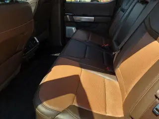 Ford F-150 2023 4x4 King Ranch 4 puertas SuperCrew 6.5 pies pte.