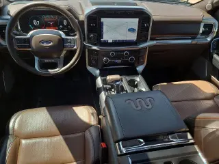 Ford F-150 2023 4x4 King Ranch 4 puertas SuperCrew 6.5 pies pte.