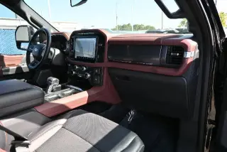 Ford F-150 2023 4x4 Lariat 4dr SuperCrew 5.5 ft. SB
