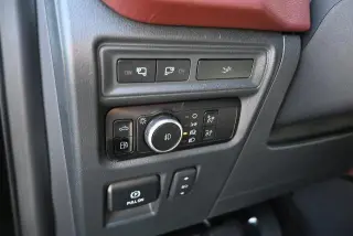 Ford F-150 2023 4x4 Lariat 4dr SuperCrew 5.5 ft. SB
